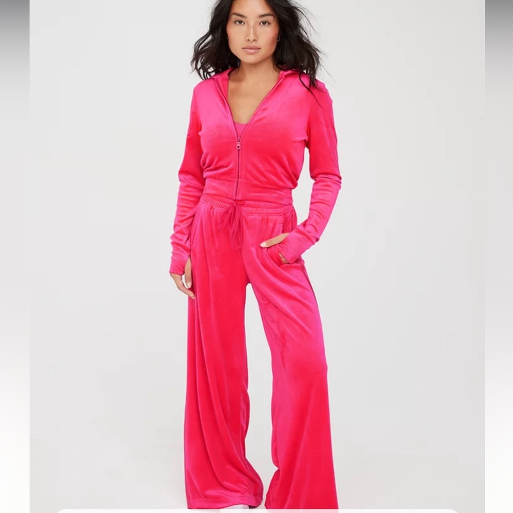 AERIE Offline velour set